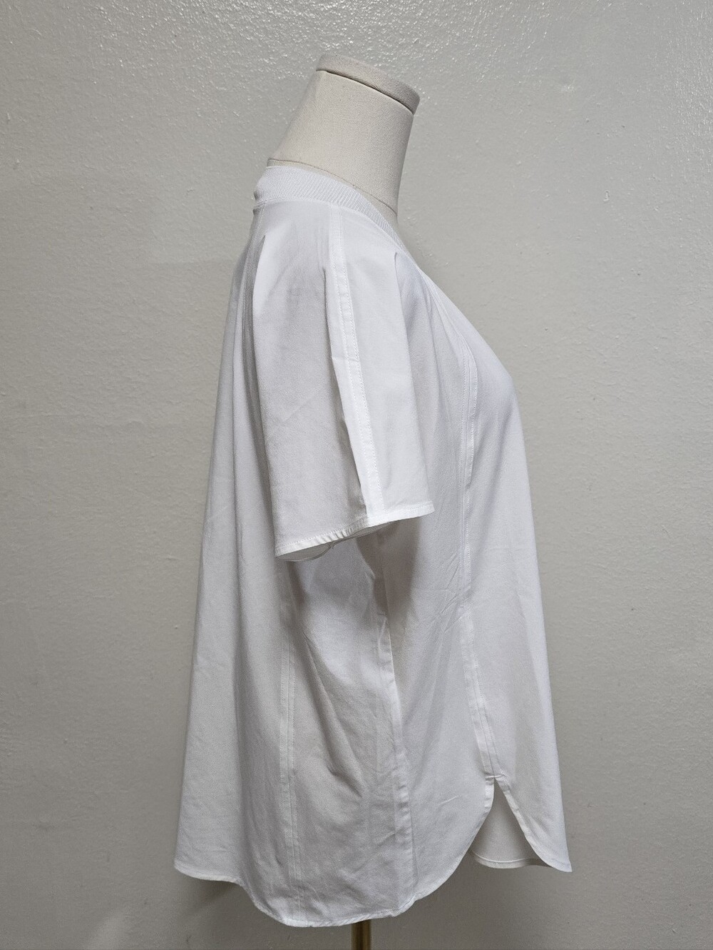 Athleta Zephyr V-Neck Tee White Size Medium NWT - Picture 6 of 11